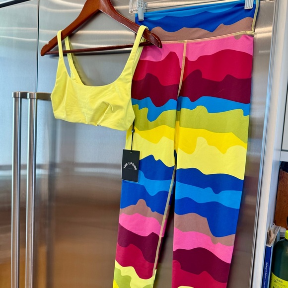 NWT The Upside SET Astro Rory Bra and Printed Leggings in Multicolor / Citrus - Picture 13 of 16